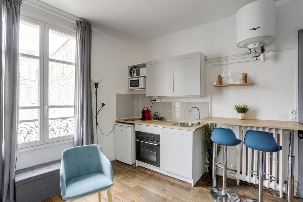 Le Mousquetaire Appartement Versailles Buitenkant foto